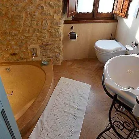 Charming Hillside Escape Hotel 4*